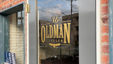 Mr. OLDMAN CUT CLUB